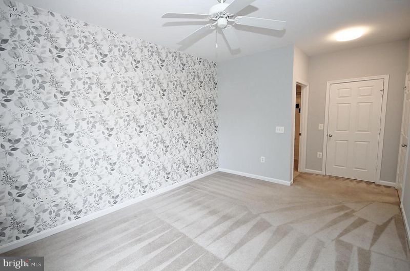 9486 Virginia Center Blvd #202, Vienna, VA 22181