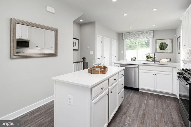 8212 Goldstone Ct, Hyattsville, MD 20785