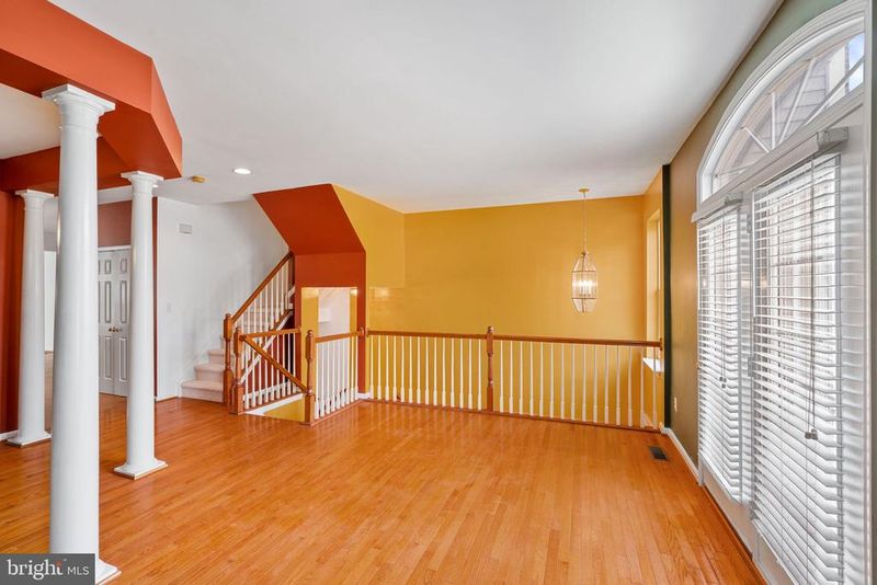 9023 Brewer Creek Pl, Manassas, VA 20109