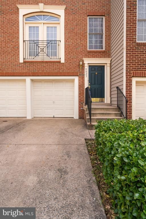 9023 Brewer Creek Pl, Manassas, VA 20109
