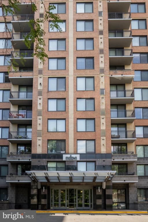 2451 Midtown Ave #1122, Alexandria, VA 22303