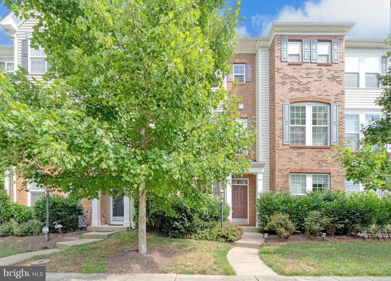22653 Vienna Green Ter, Brambleton, VA 20148