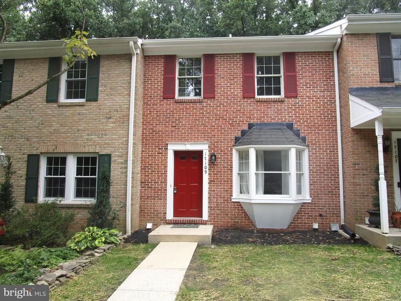 17109 Briardale Rd, Rockville, MD 20855