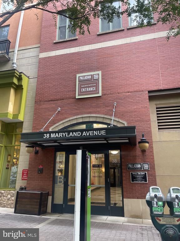 38 Maryland Ave #418, Rockville, MD 20850