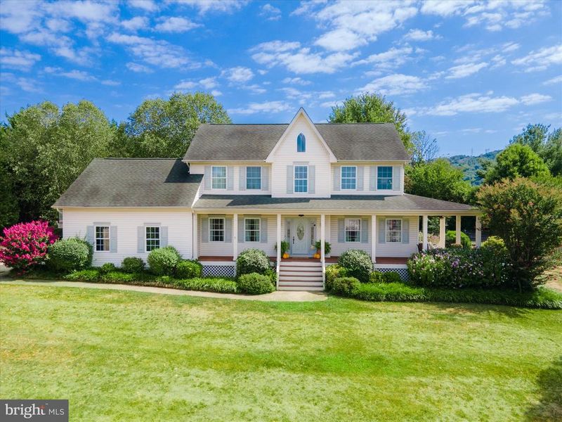3222 Sunrise Dr, Jefferson, MD 21755