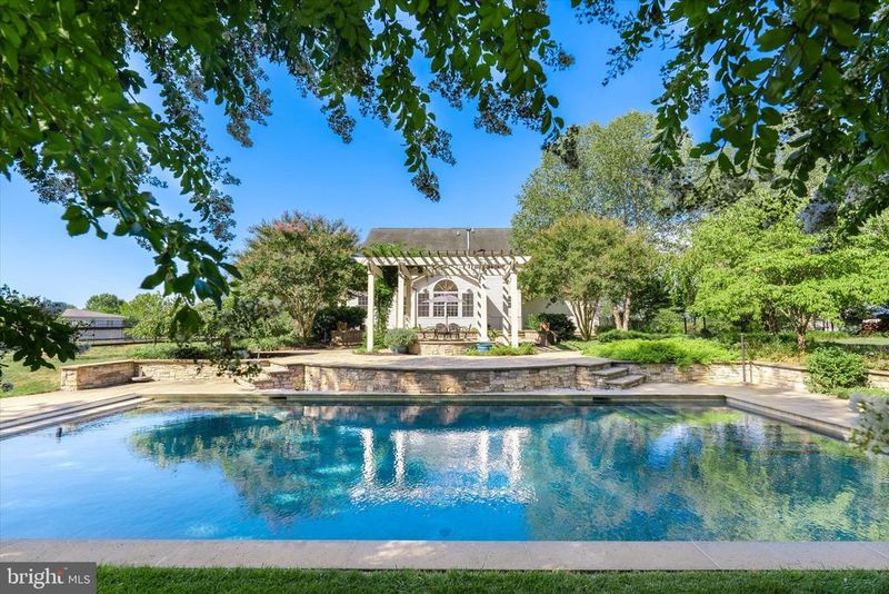 3222 Sunrise Dr, Jefferson, MD 21755