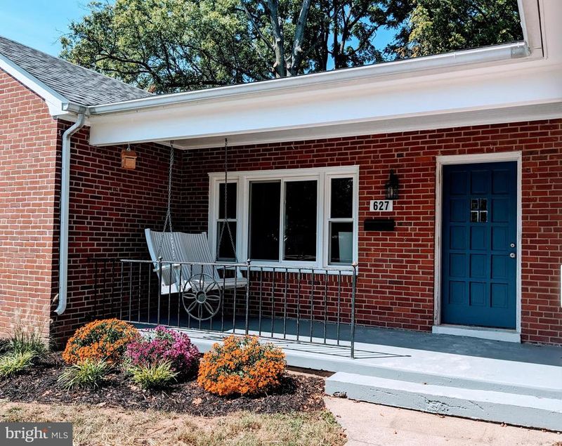 627 Grant Pl, Frederick, MD 21702