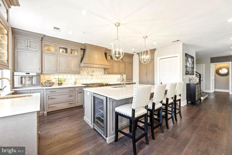 99 Compromise St #RESIDENCE FIVE, Annapolis, MD 21401