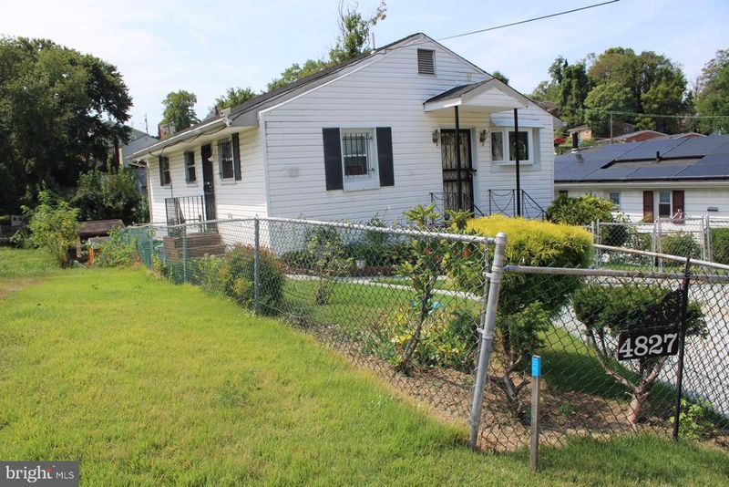 4827 Gunther St, Capitol Heights, MD 20743