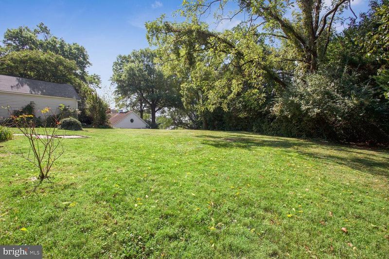 3420 N Glebe Rd, Arlington, VA 22207