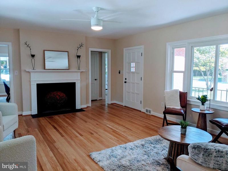 627 Grant Pl, Frederick, MD 21702