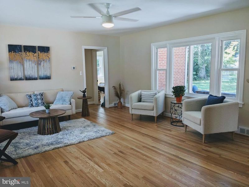 627 Grant Pl, Frederick, MD 21702