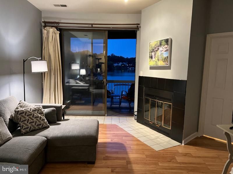11166 Harbor Ct #1166, Reston, VA 20191