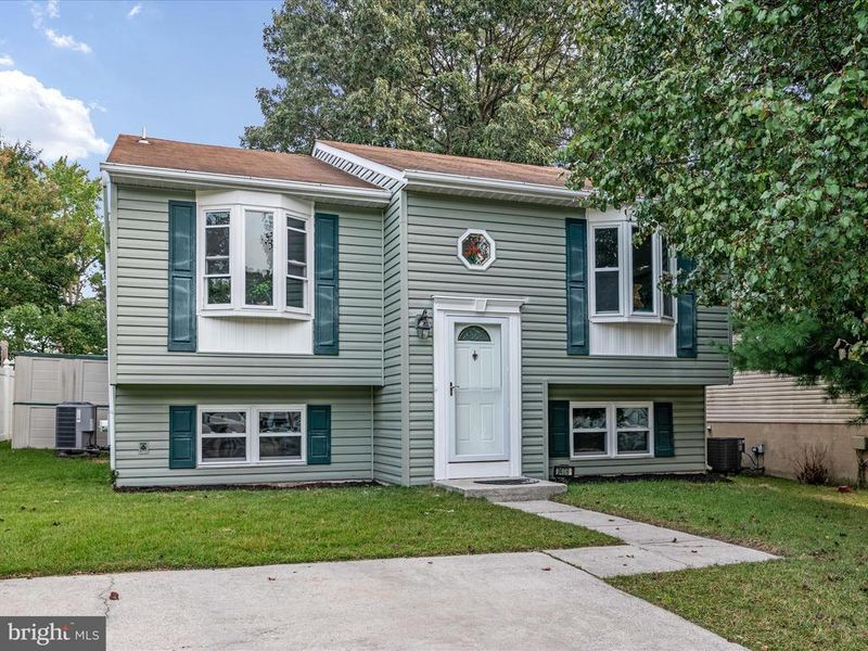 2408 230th St, Pasadena, MD 21122