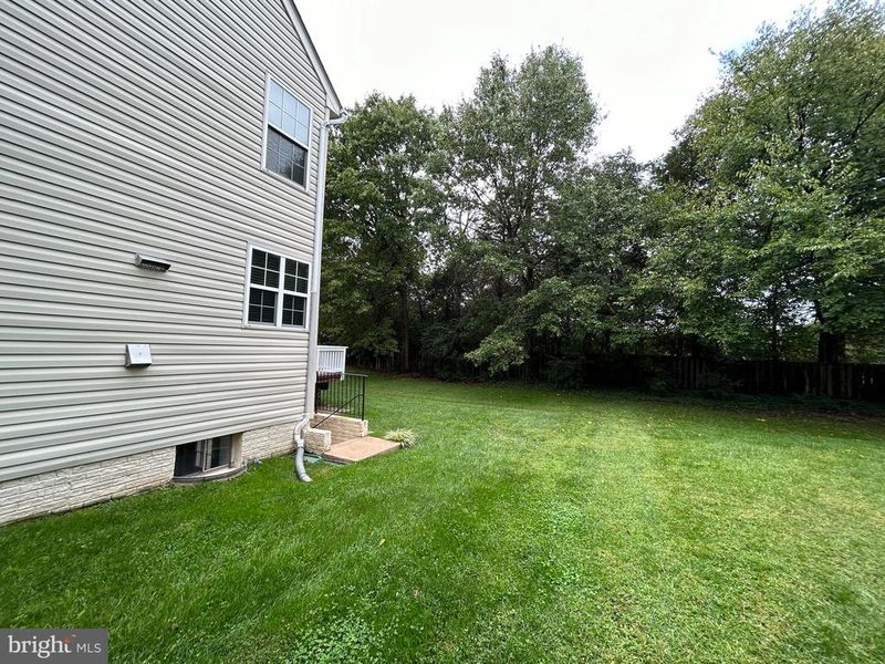 46728 Hollow Mountain Pl, Sterling, VA 20164