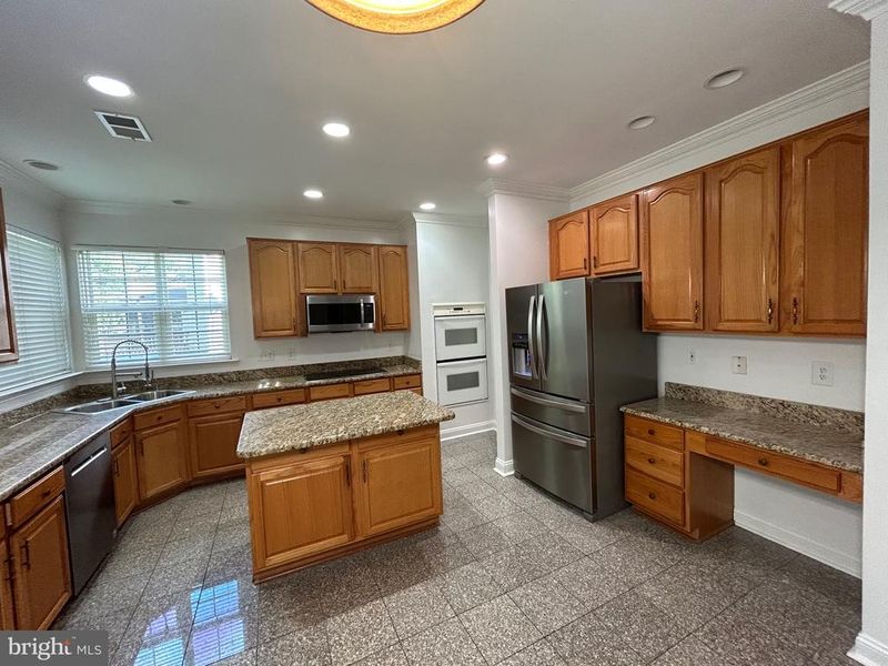 46728 Hollow Mountain Pl, Sterling, VA 20164