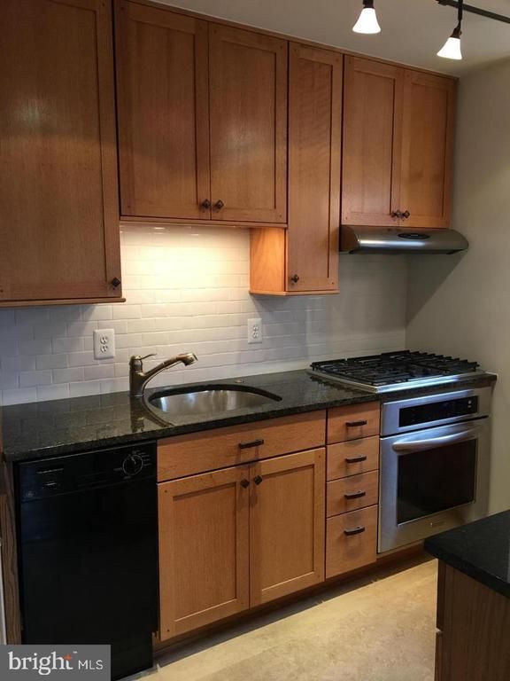 2223 Washington Ave #203, Silver Spring, MD 20910