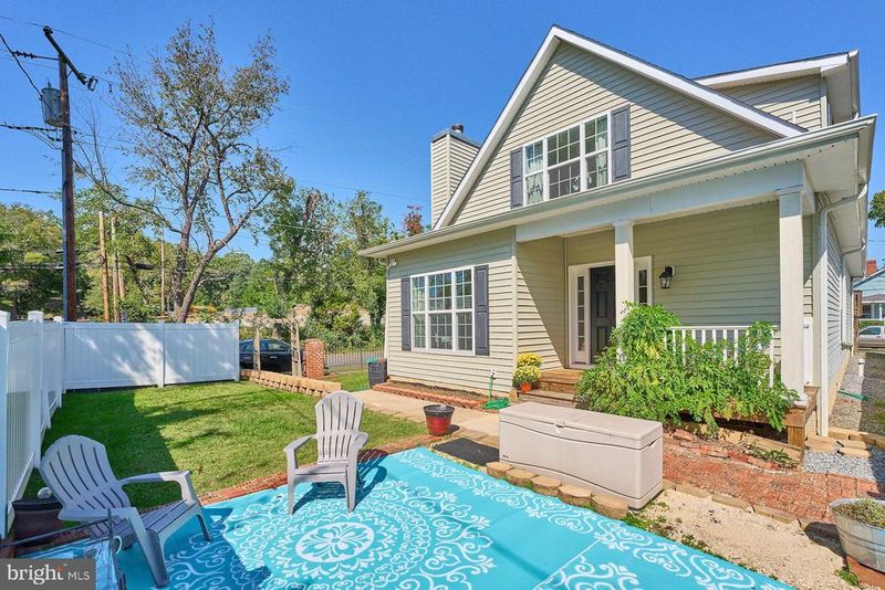 384 C St, Quantico, VA 22134