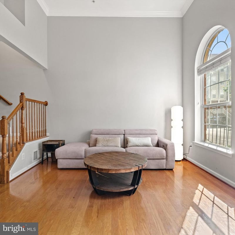 5117 Donovan Dr, Alexandria, VA 22304