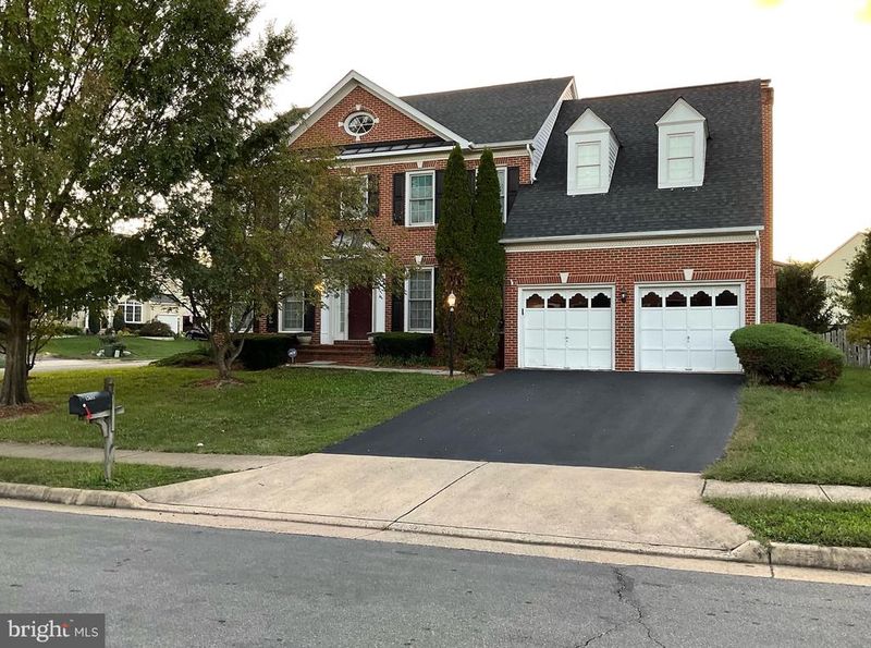 12651 Lace Falls Loop, Bristow, VA 20136
