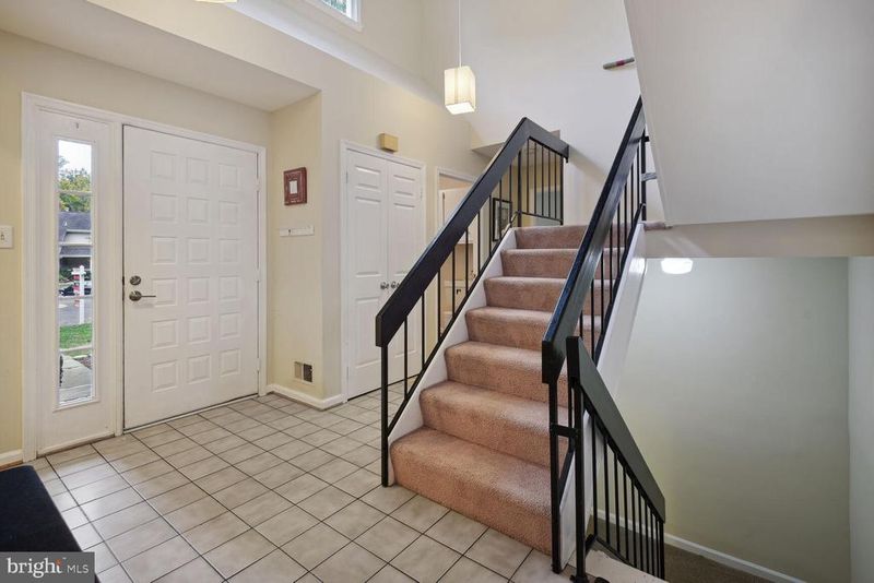 6 Flints Grove Dr, North Potomac, MD 20878