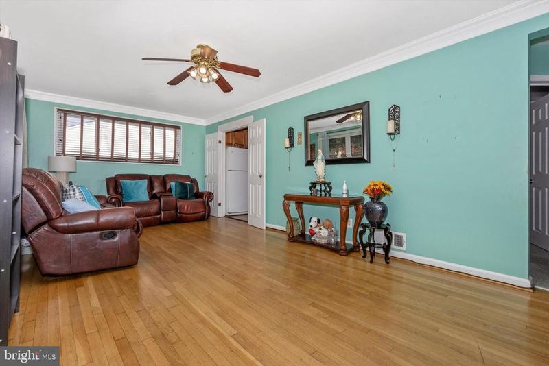 12707 Bushey Dr, Silver Spring, MD 20906