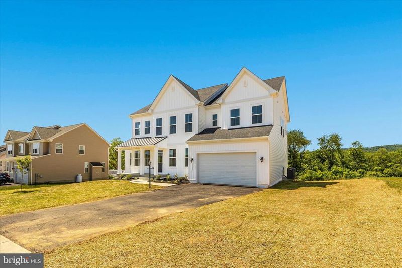 10213 Meadowridge Dr, Myersville, MD 21773