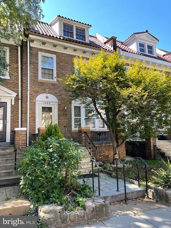 1420 Spring Rd NW, Washington, DC 20010