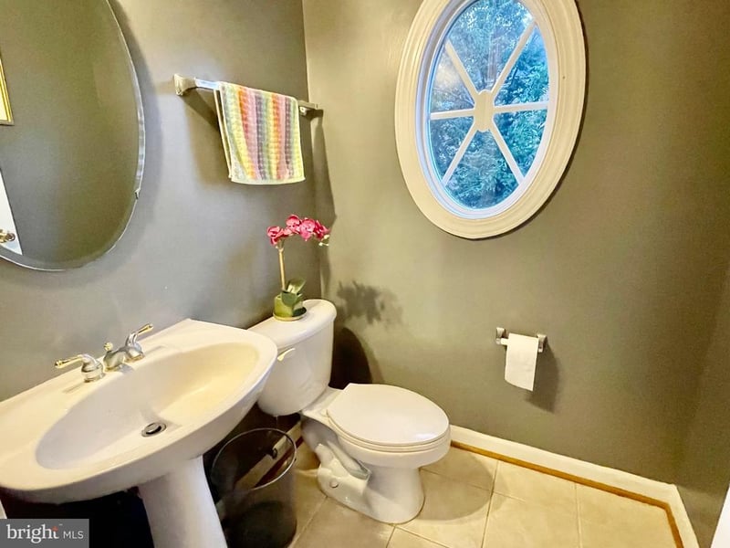 12402 Falconbridge Dr, North Potomac, MD 20878