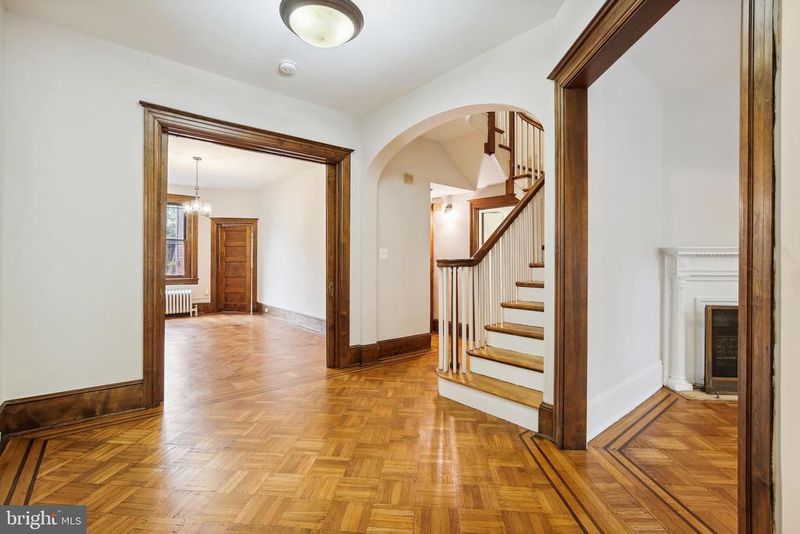 1131 Columbia Rd NW, Washington, DC 20009