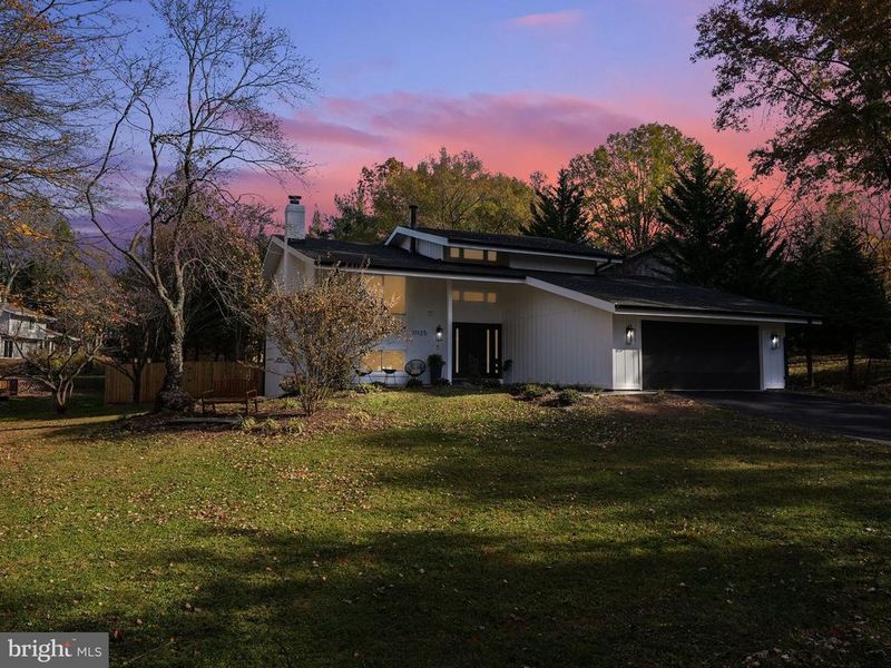 11125 Korman Dr, Potomac, MD 20854