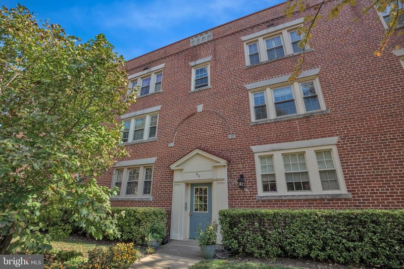 513 Bashford Ln #6, Alexandria, VA 22314