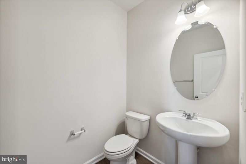 9357 Barnes Loop, Manassas, VA 20110