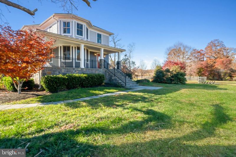 5830 Swamp Circle Rd, Deale, MD 20751