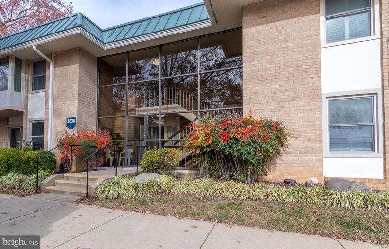 3630 Gleneagles Dr #8-3A, Silver Spring, MD 20906