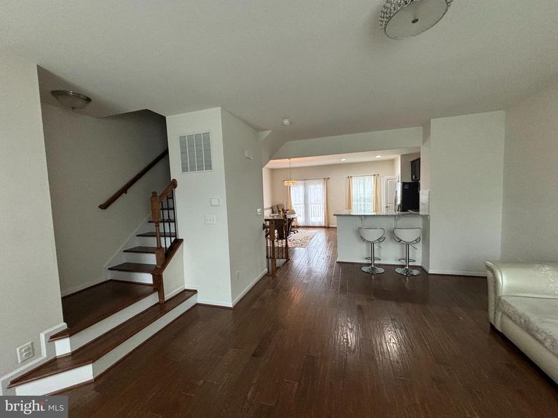 41717 Mcmonagle Sq, Aldie, VA 20105