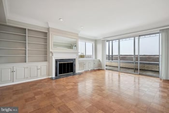 10401 Grosvenor Pl #1624, Rockville, MD 20852