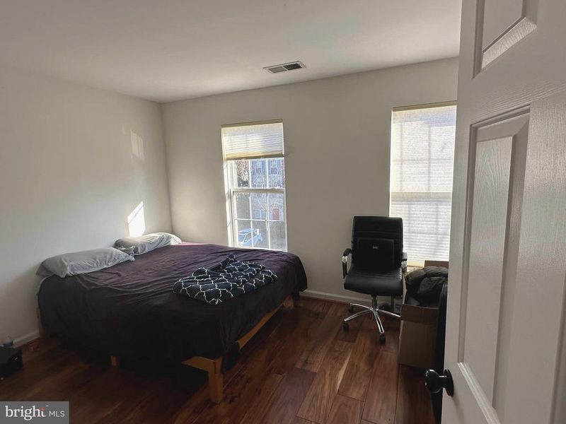 8374 Hunter Murphy Cir, Alexandria, VA 22309