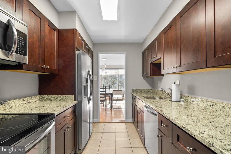 2501 Calvert St NW #409, Washington, DC 20008