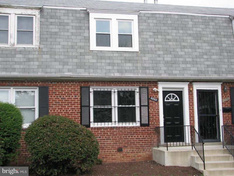 2528 Iverson St, Temple Hills, MD 20748