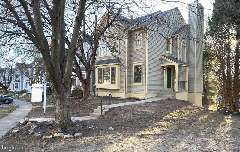 18552 Cherry Laurel Ln, Gaithersburg, MD 20879