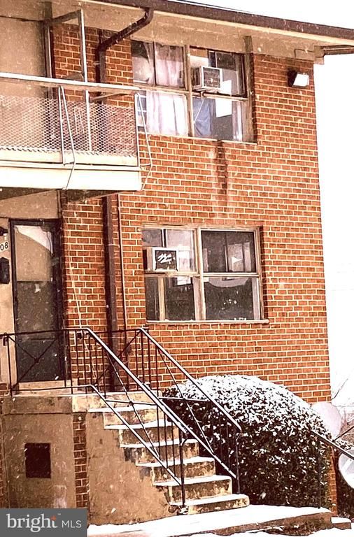 7405 18th Ave #108, Hyattsville, MD 20783