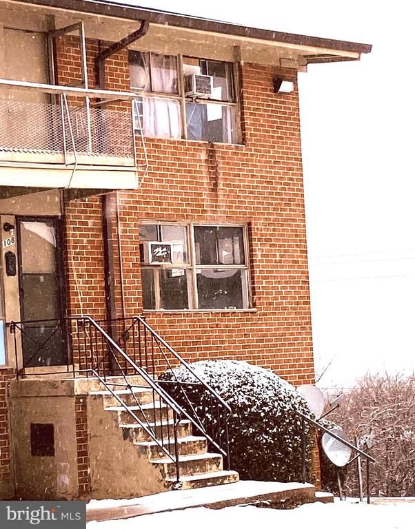 7405 18th Ave #108, Hyattsville, MD 20783
