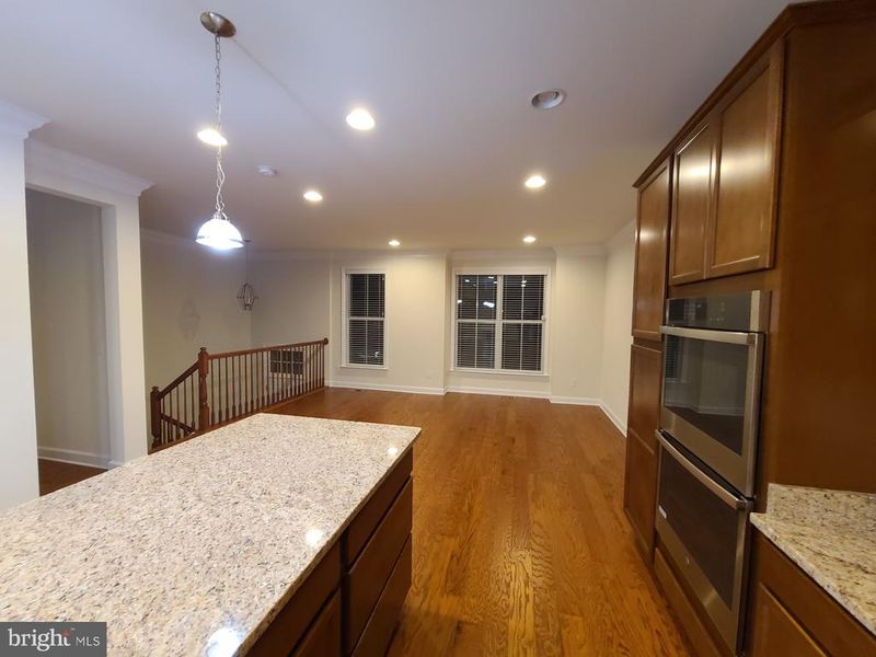 42623 Oak Park Sq, Ashburn, VA 20148