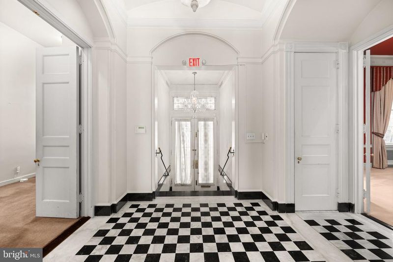 2244 S St NW, Washington, DC 20008