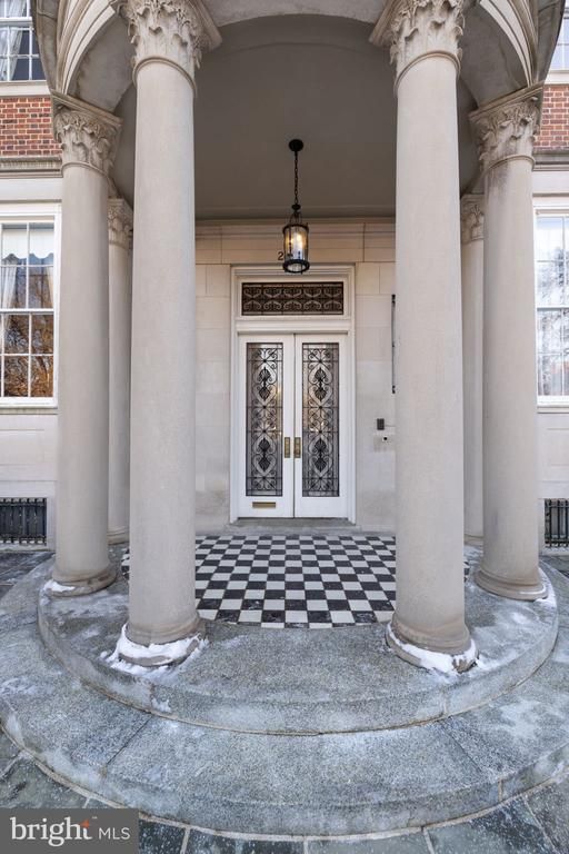 2244 S St NW, Washington, DC 20008