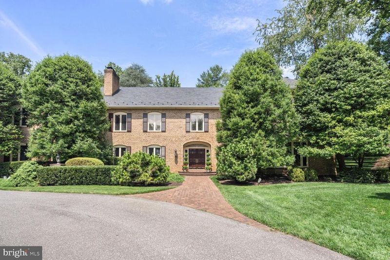 10708 Alloway Dr, Potomac, MD 20854