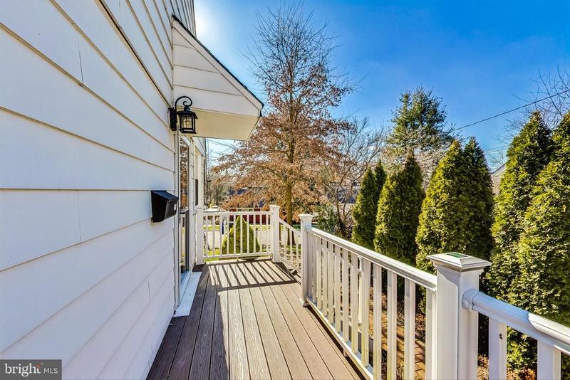903 Robin Rd, Silver Spring, MD 20901