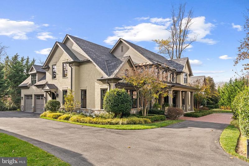 8301 Woodlea Mill Rd, Mclean, VA 22102