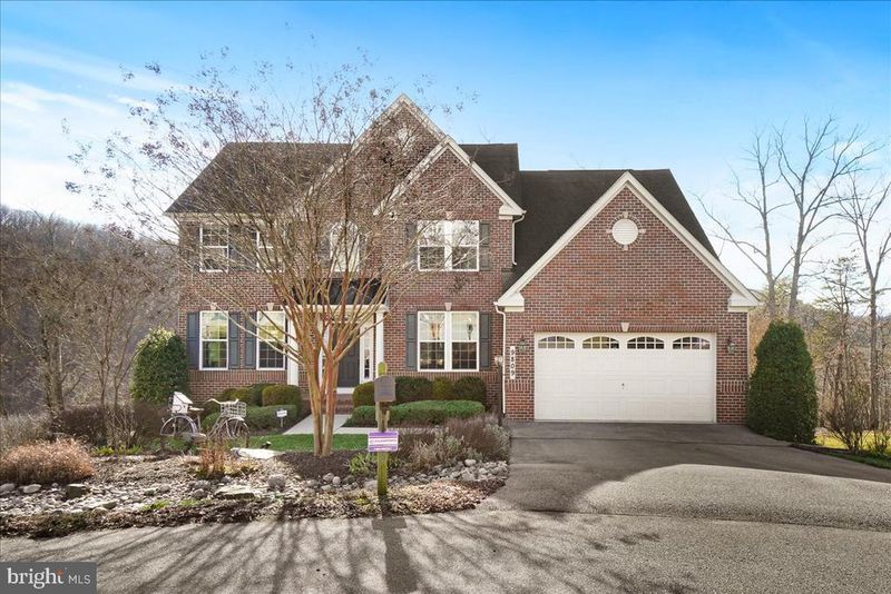 9809 Accipiter Ct, New Market, MD 21774